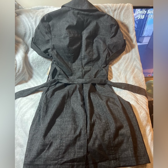 Professional military button half way down belted dress. Brand new with tags. - Picture 6 of 9